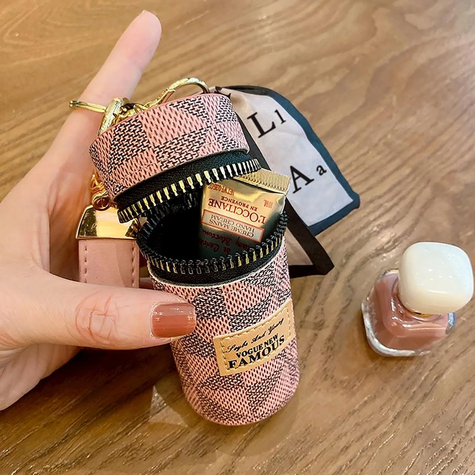 2Pcs Lipstick Organizer, Luxury Leather Lip Gloss Bag, Mini Lipstick Case with Keychain, Girls travel Lipgloss Makeup Storage Holder for Purse Perfume Fingernail Polish (White, Pink)