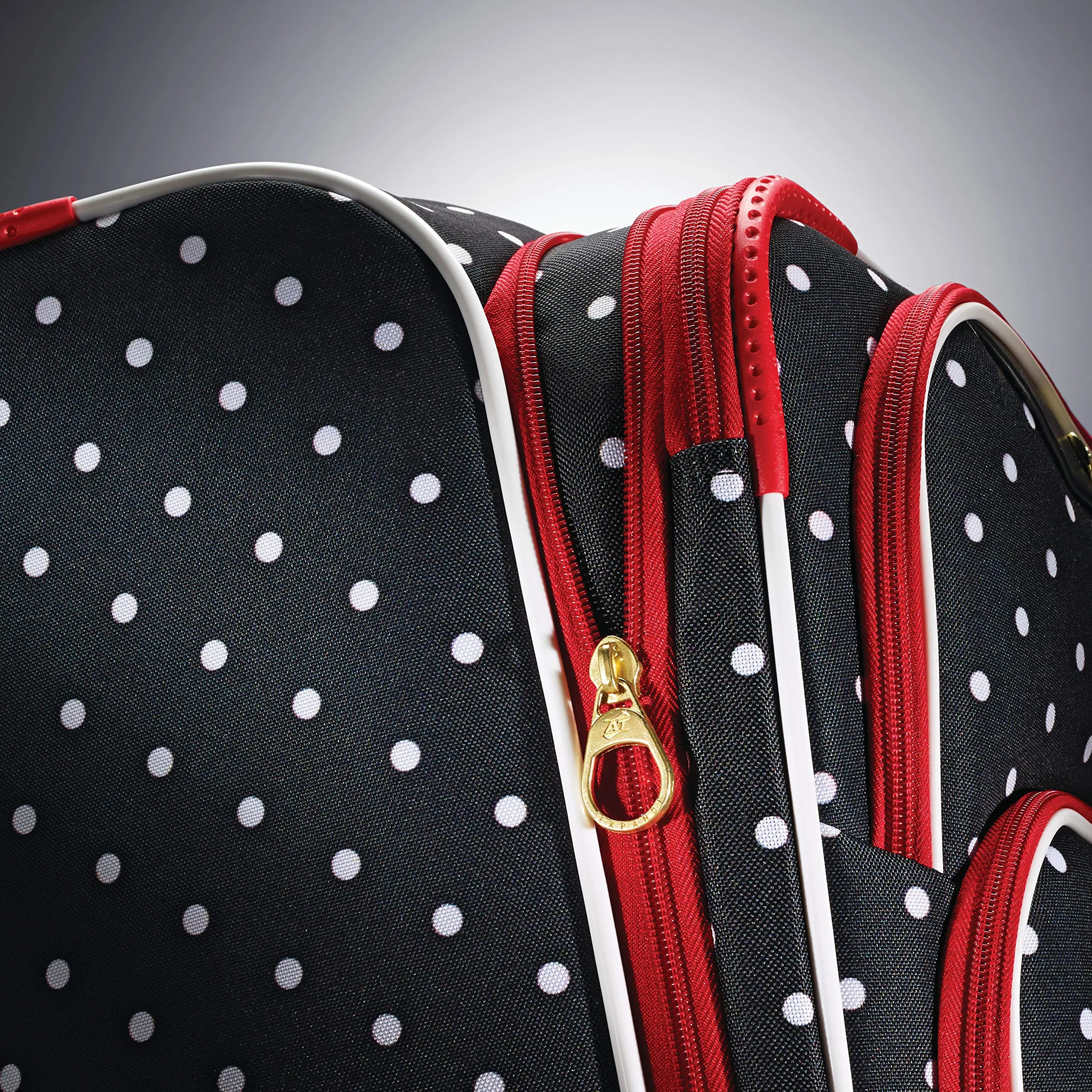 American Tourister Disney Minnie Mouse Red Bow 2-Piece Softside Luggage Set (21/28) with Spinner Wheels