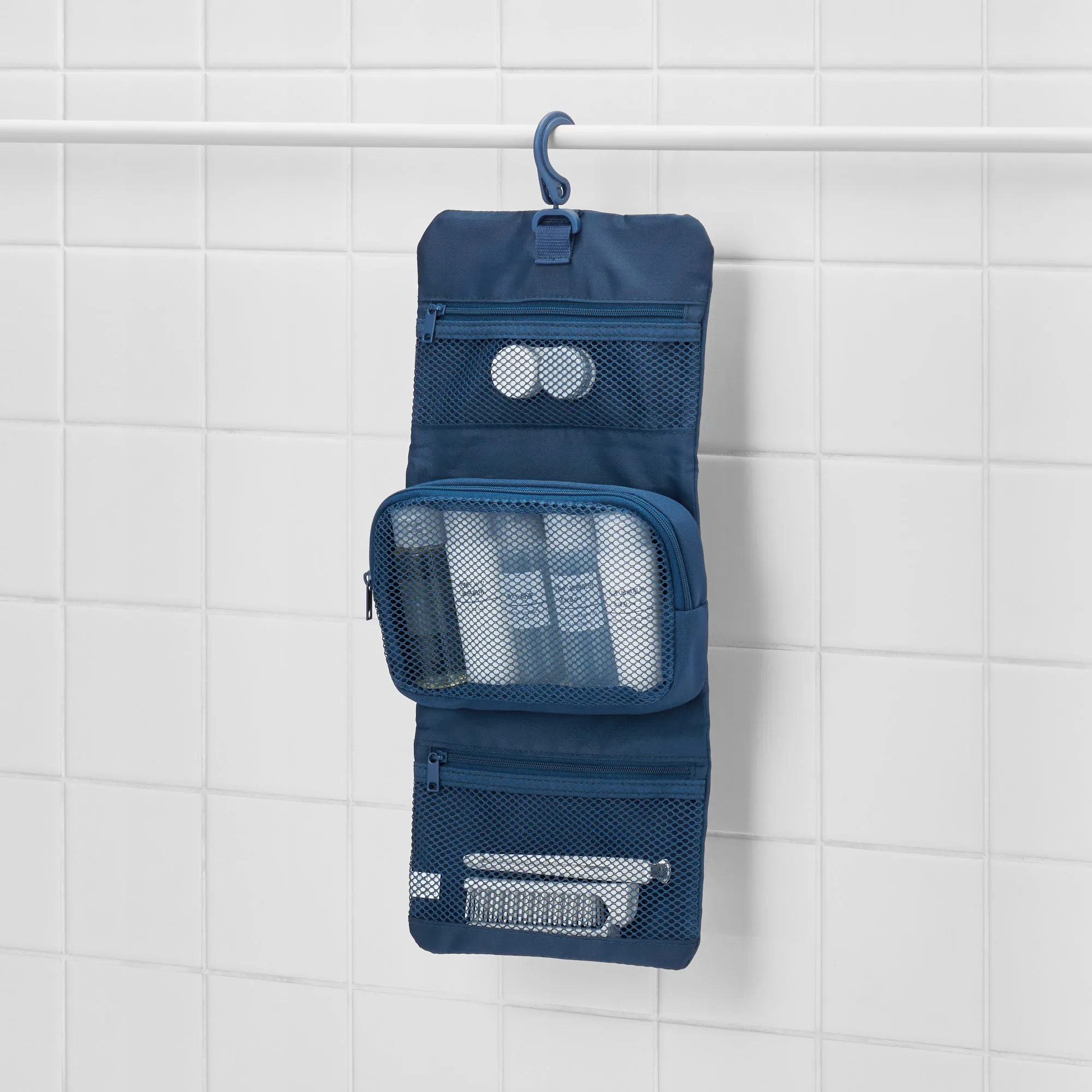 Hanging Case with Pouch