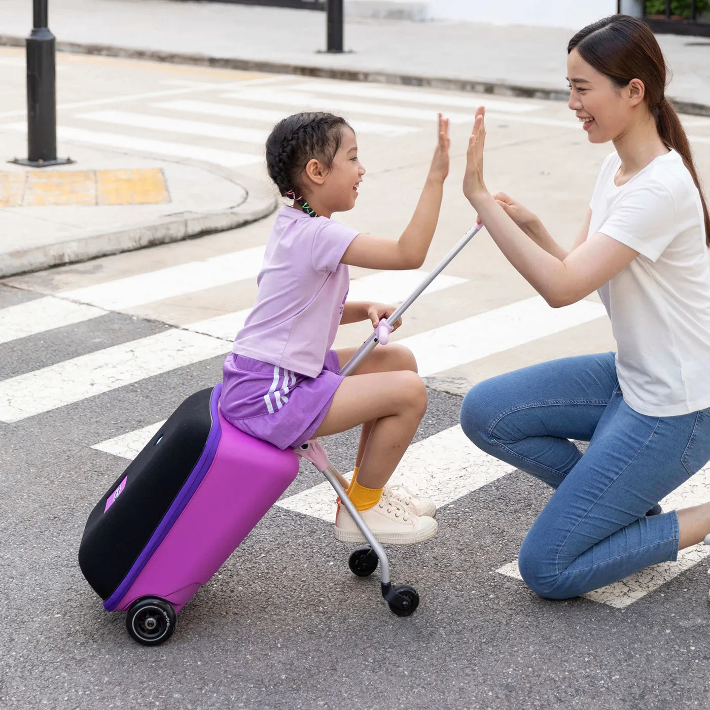 Micro Scooters Trike Suitcase - Violet Pink