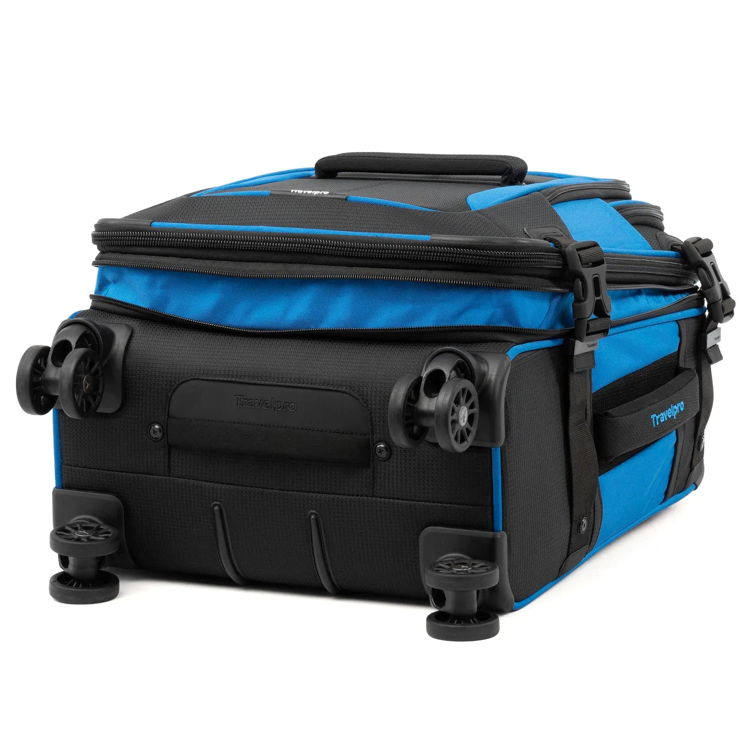 Travelpro Bold 21" Expandable Spinner